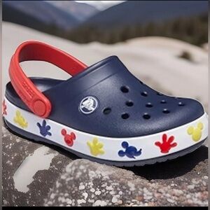 Crocs Off Court Clog - Kids' Unisex size J-1